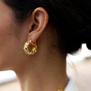 Gold hoop |Stylish Earrings| 18k Gold hoop
